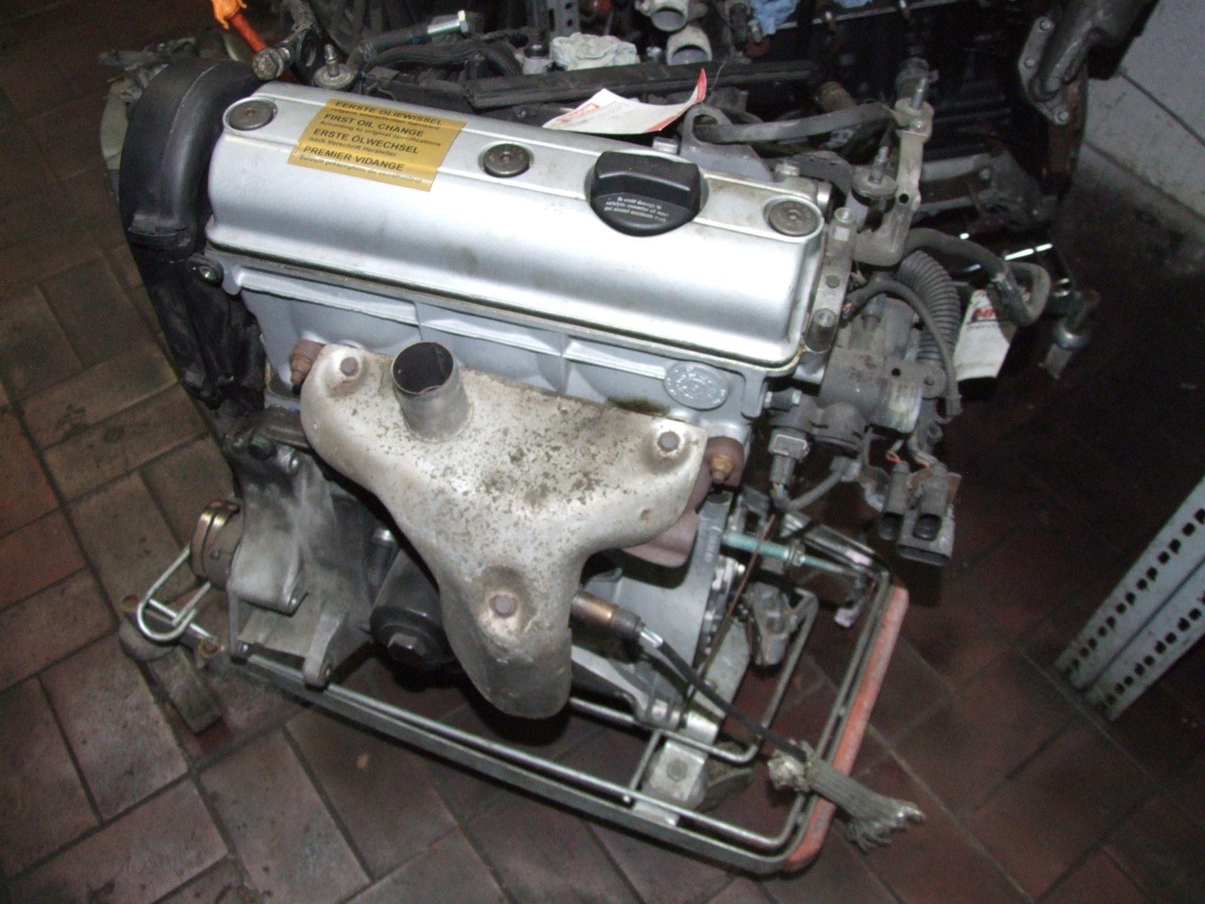 Motor aus VW Polo 6N Code AER VAG / 030100098EX (gebraucht)
